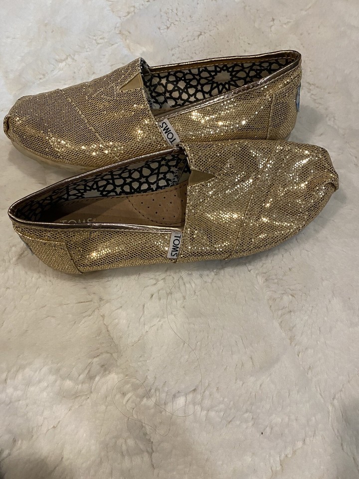 Toms Womens Classic Gold Glitter Slip On Canvas Shoes Size 6W eBay