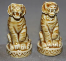 Wade Whimsies Circus Series Variations pair of Tigers