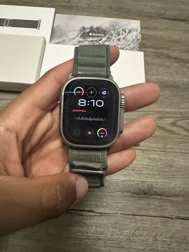 Apple Watch Ultra 1ère génération titane céramique 49 mm boîtier Wi-Fi + cellulaire - EXCELLENT - Photo 4 sur 13