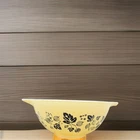 Pyrex Gooseberry Cinderella Mixing Bowl 442 Yellow Black 1.5 Qt Vintage