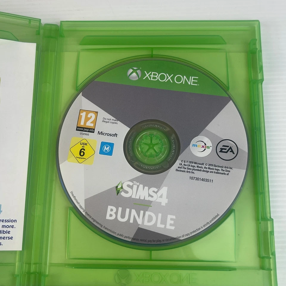 The Sims 4 + Cats & Dogs Expansion Pack Bundle - Microsoft Xbox One - Image 3 of 4