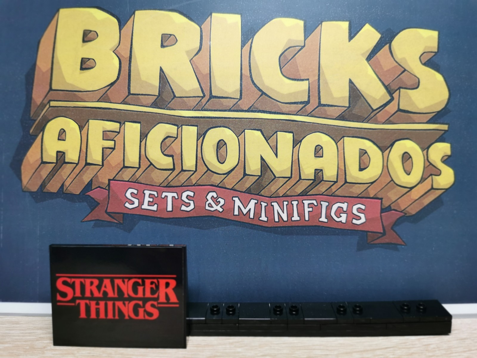 LEGO® Stranger Things Minifigures Display 75810