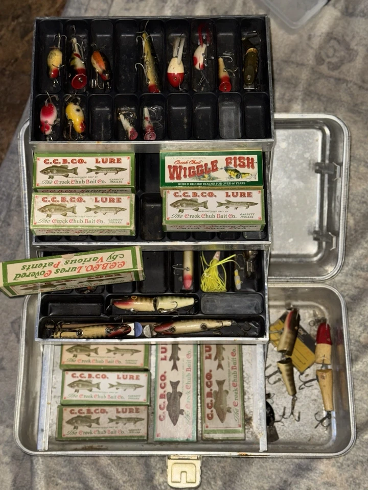 Creek Chub Fishing Lures And Tackle Box - Image 2 of 4