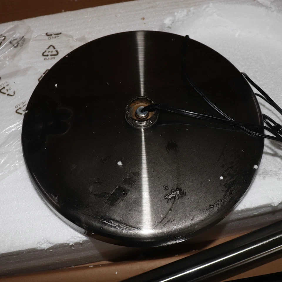 Lâmpada de assoalho Artiva USA Saturn LED tocha com dimmer de toque 71" LED9485BSN - Imagem 4 de 4