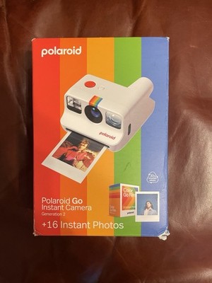 Polaroid GO Generation 2 Instant Camera + 16 Photos