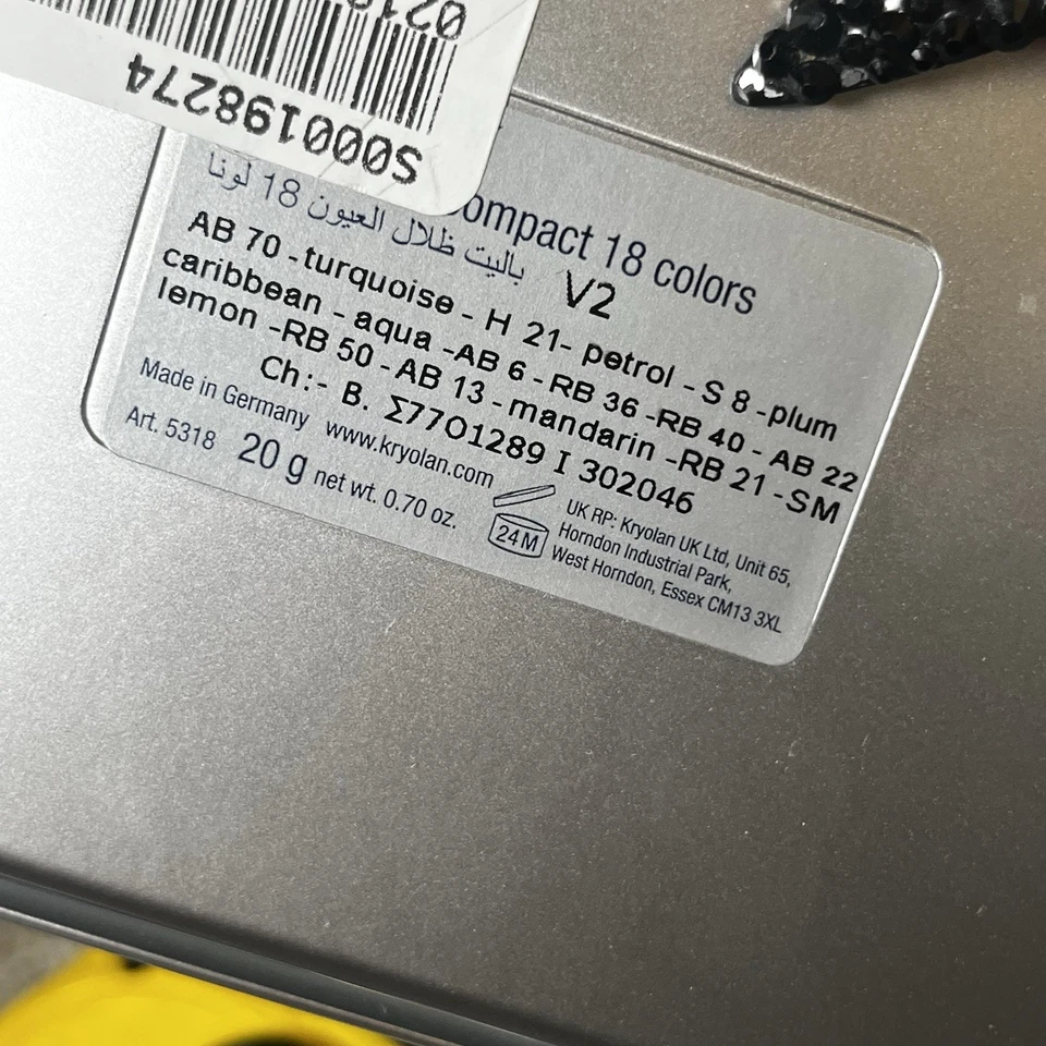 Paleta de Maquillaje Kryolan Sombra de Ojos Compacta V2 (Brillante) 18 Colores Foto 2 de 2