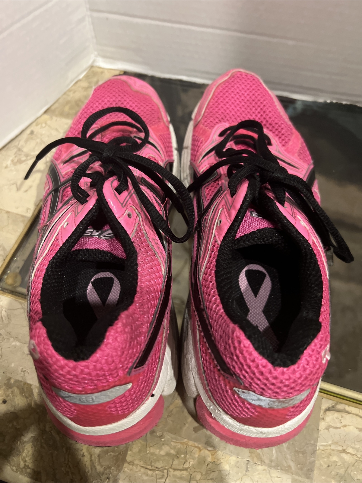 asics breast cancer shoes 2017
