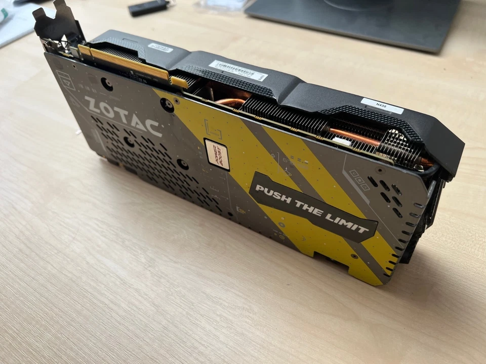Zotac GeForce 1070 Ti AMP! Extreme - Image 3 of 4