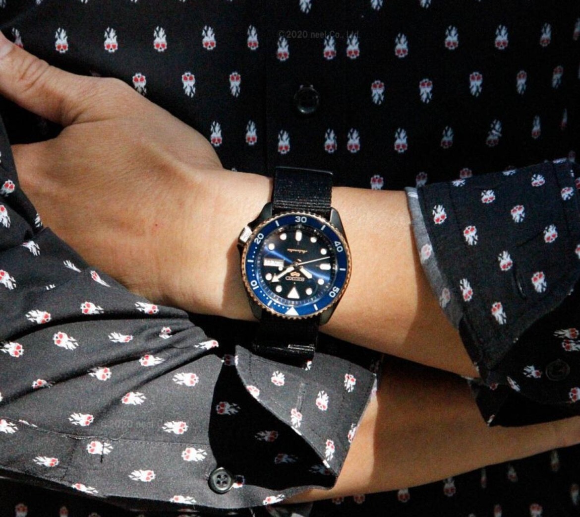セイコー5の時計です、 SEIKO 5 Sports SKX Sports SBSA098 Blue Mechanical Men's