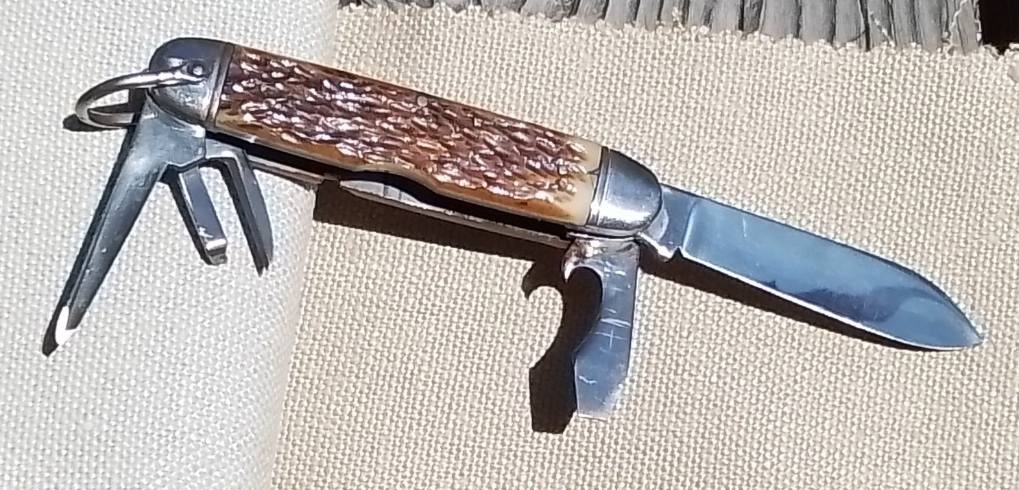 Vintage CAMILLUS Cutlery Folding UTILITY KNIFE Jigged Bone SPEAR Blade +3 Tools