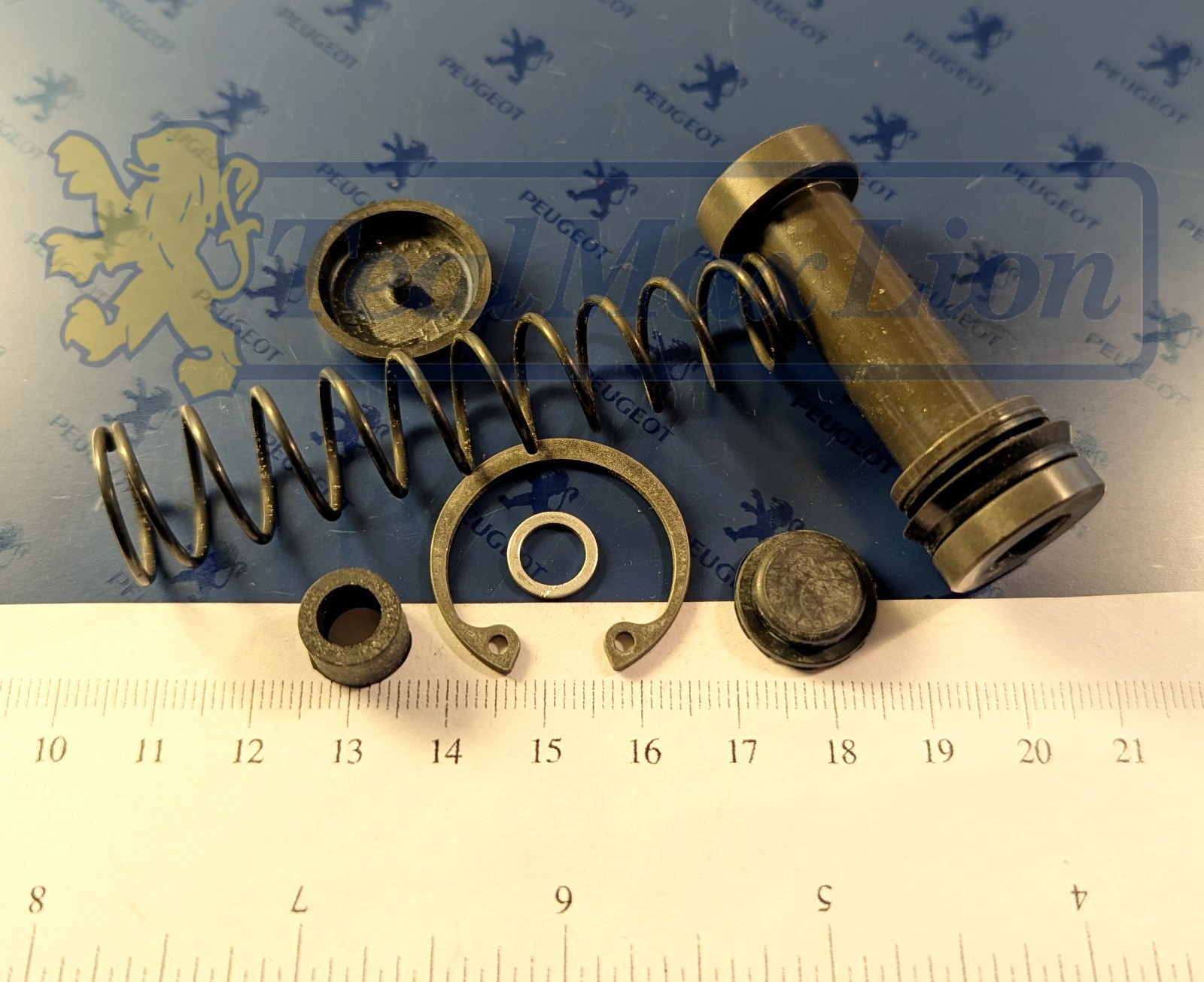 Émetteur embrayage Peugeot 304 nécessaire réparation hydraulique pour J7 J9
