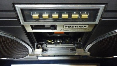 Toshiba RT-8900S Boombox Radio Cassette BOMBEAT FM AM Japan