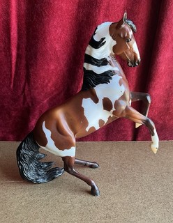 Breyer Horse SeaTac #1742 Picasso Bay Pinto Spanish Mustang Stallion Retired