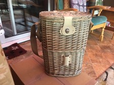 insulated wicker basket for carrying double wine bottles