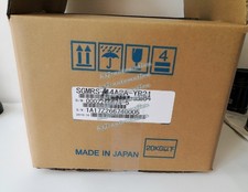 1PCS NEW YASKAWA SERVO MOTOR SGMRS-44A2A-YR21