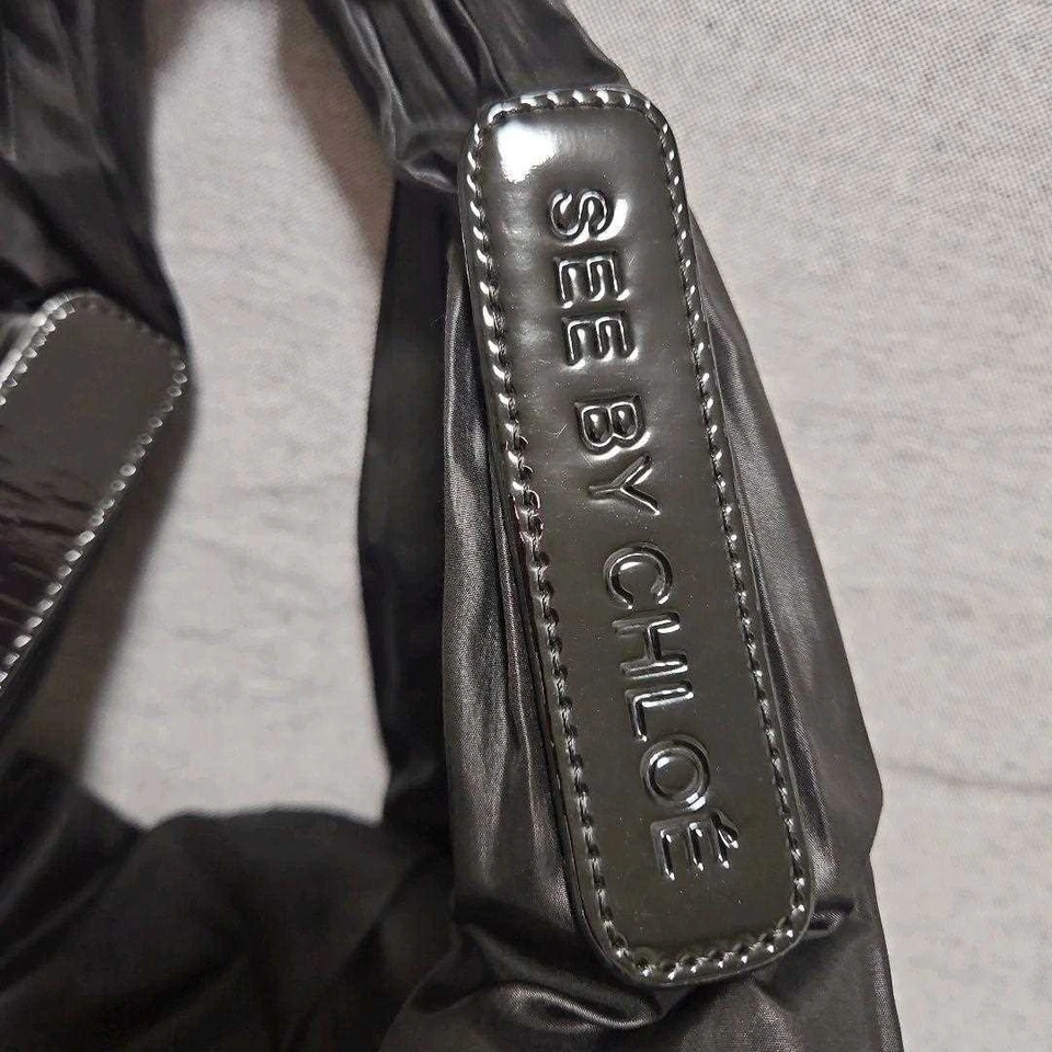 SEE BY CHLOE Bolsa Tote Pequena Logotipo Nylon Preta Feminina USADA DO JAPÃO - Imagem 3 de 4
