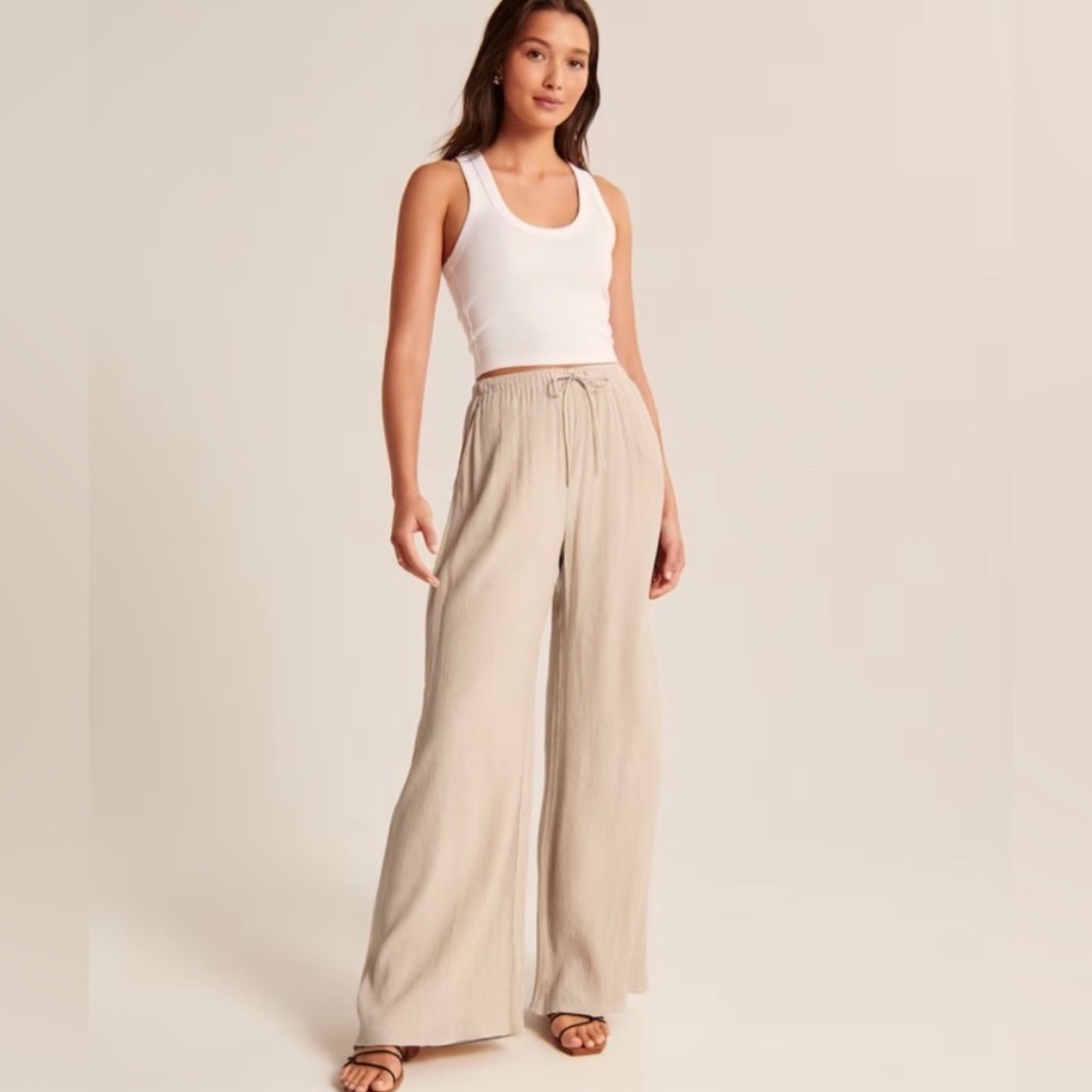 Abercrombie and Fitch Crinkle Wide Leg pants Size… - image 1