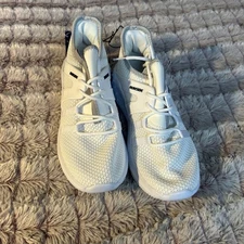 New Runside White Girl Sneakers Size 5