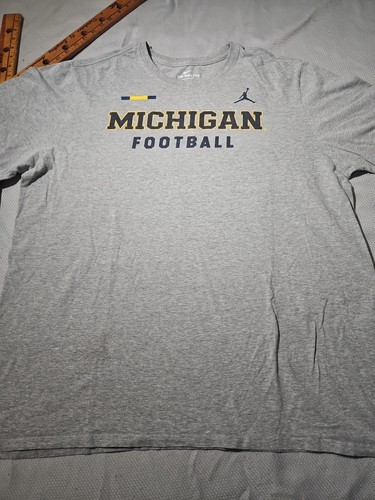 Camiseta Nike Jordan Para Hombres XXL 2XL Gris Michigan Fútbol Jumpman Gris Gráfico Camiseta - Imagen 2 de 12