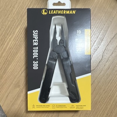 Leatherman Super Tool 300 Multi-Tool 19 Tools Black Stainless Steel