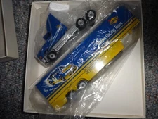 Winross Terry Labonte Sunoco Oldsmobile Racing Team 1:64 Hauler Transporter New*