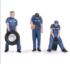 1 64 Scale Male Auto Mechanics 3 Figures Garage Diorama Photography Scenery
