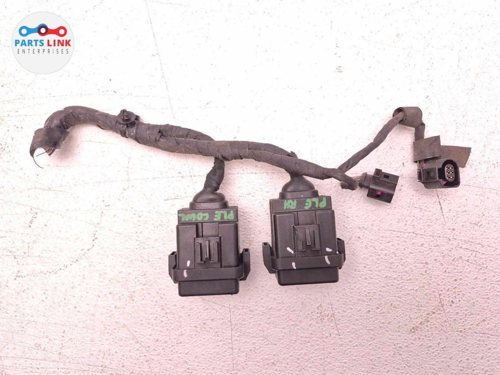 Bentley Bentayga Speed 2016-2020 Front Right Fuse box panel