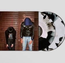 VV EXCLUSIVE CRYSTAL CASTLES - CRYSTAL CASTLE...