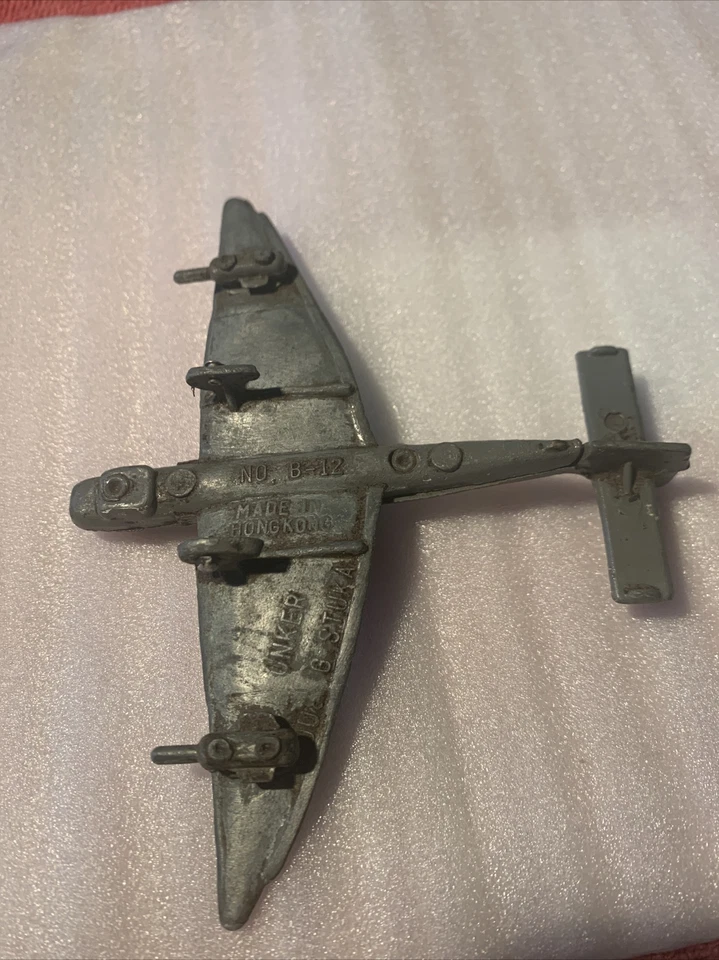 vintage modellino aereo raro b-12 Hong Kong Unker Ju G Stuka - Immagine 3 di 4