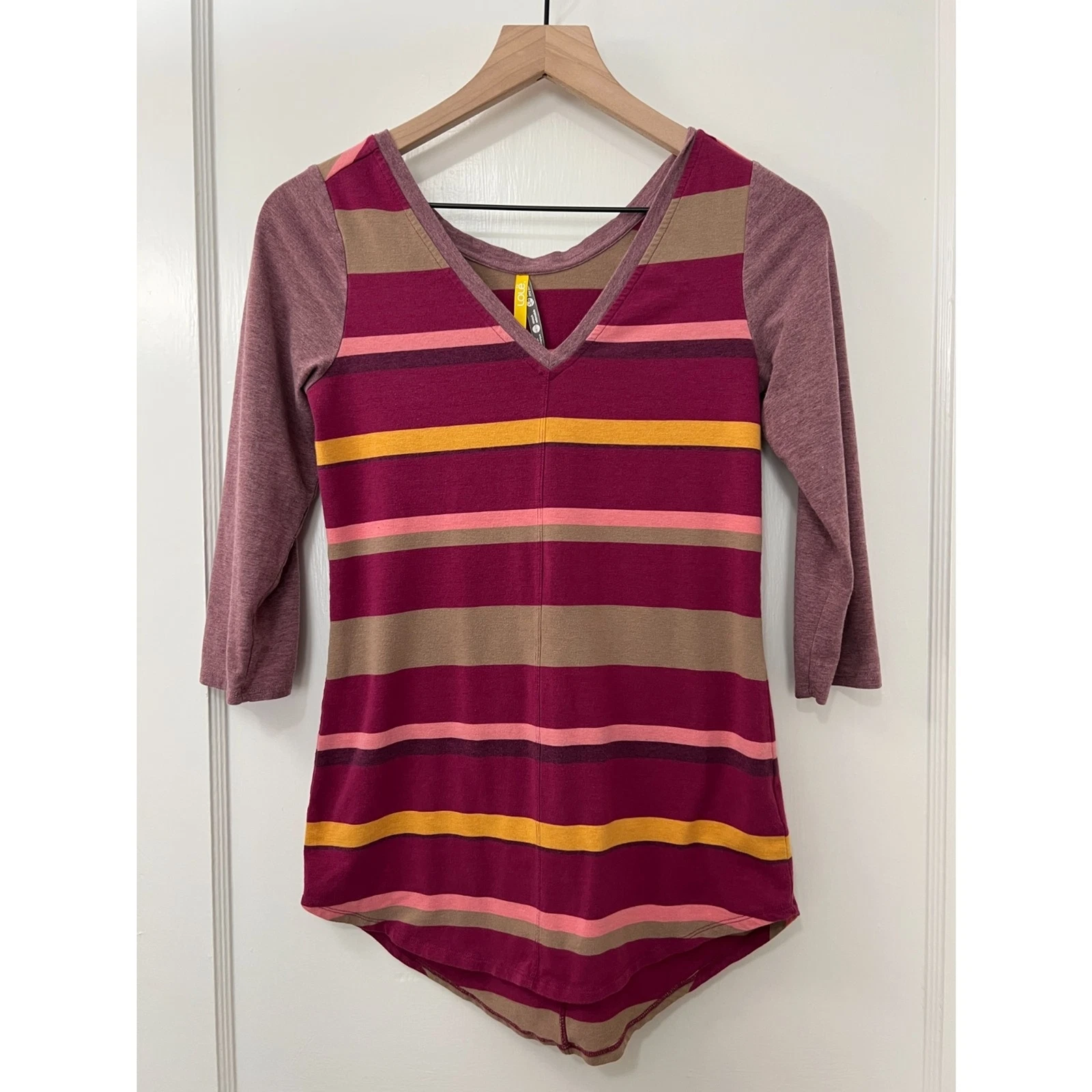 lole striped organic cotton v neck 3/4 sleeve shirt