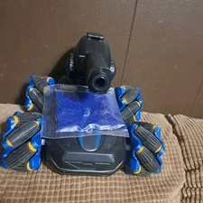 Water "Bomb" Shooting, Motion Sensing, Smoke Screen Emitting, Music Playing Tank