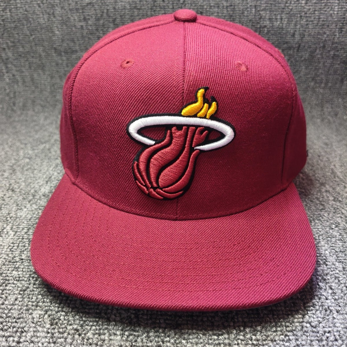 Mitchell & Ness Miami Heat NBA Burgundy Snapback Hat Flat Brim Cap