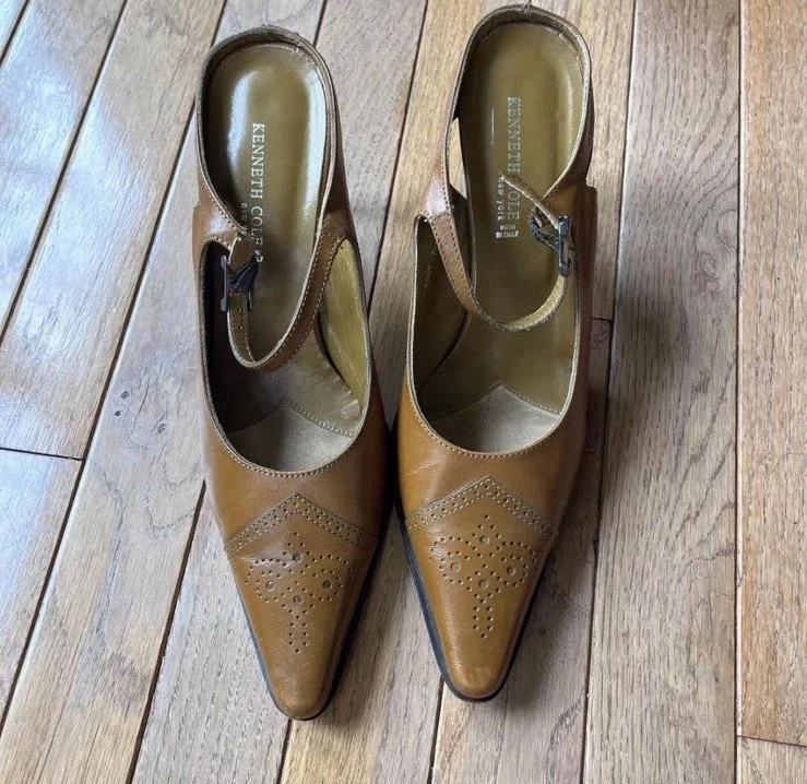 Tacones Kenneth Cole de cuero para mujer hechos en Italia talla 7 1/2 Foto 3 de 4