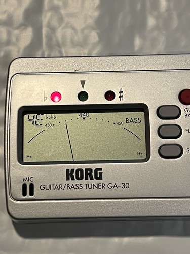 KORG Electronic LCD Compact Guitar/Bass Tuner GA-30 - Picture 6 of 8