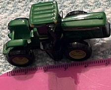 2x ERTL JOHN DEERE MINIATURE TRACTOR 5x2cm. Model No.90201 NM rare