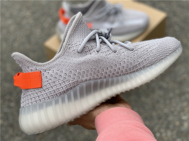 値下げしました↓Yeezy Boost 350 V2 グレー/オレンジ ADIDAS YEEZY BOOST 350 V2 bb1826 - Shiekh