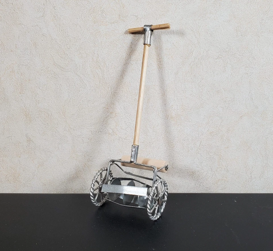 Cortacésped de empuje para casa de muñecas para jardín o patio metal escala 1:12 miniatura Foto 2 de 4