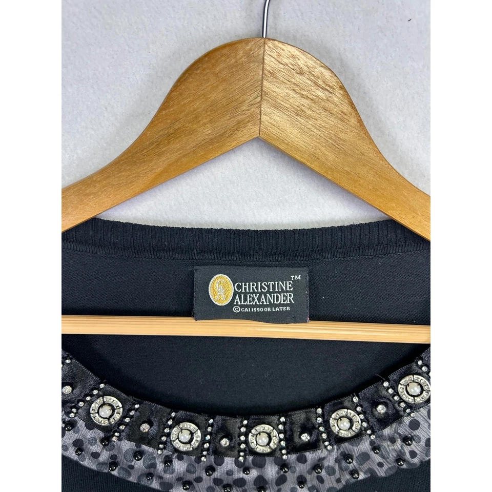 Blusa suéter Christine Alexander preta enfeitada decote grande feminina - Imagem 2 de 4