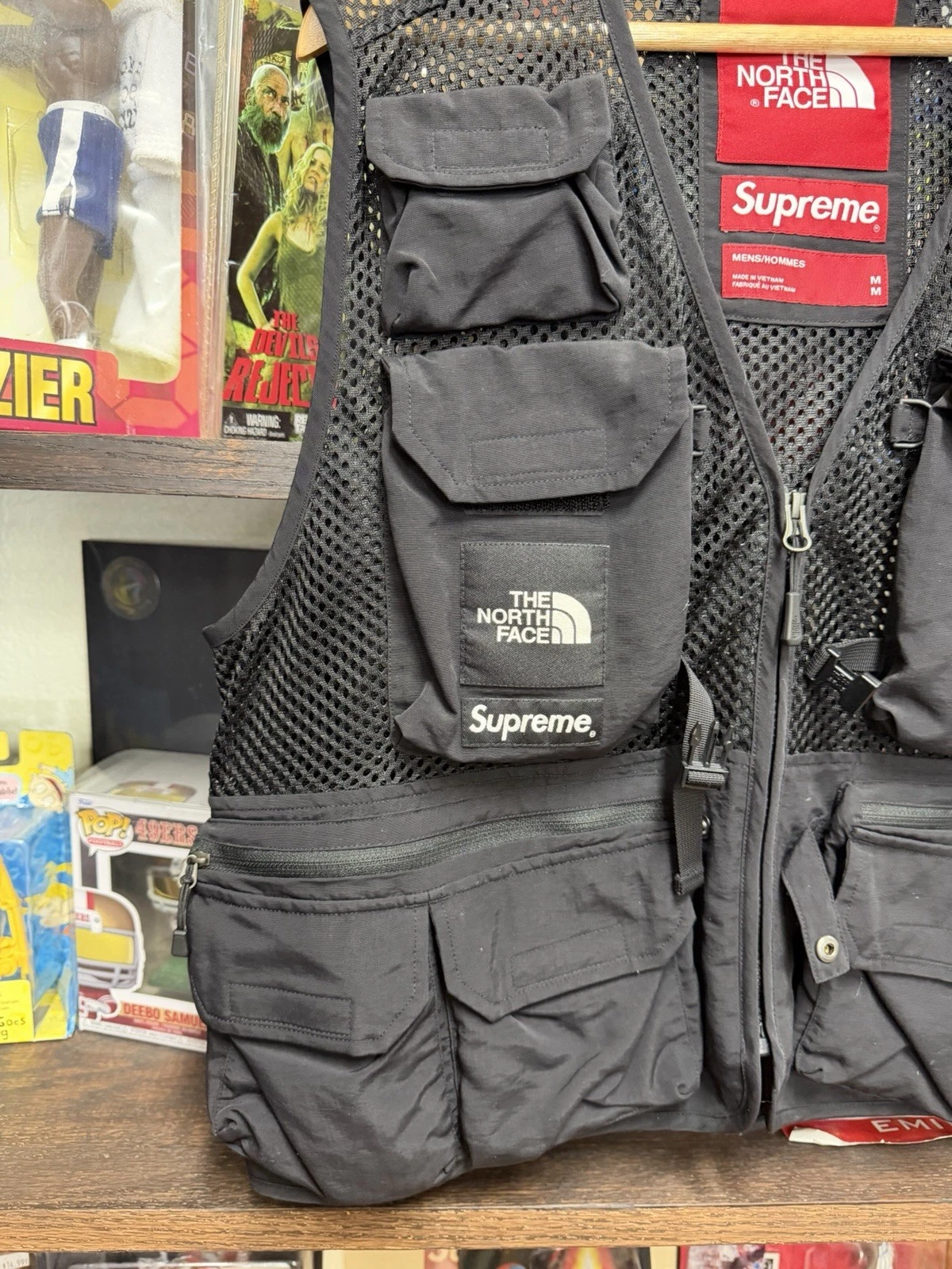 Supreme The North Face Cargo Vest Men's M Black Logo Zip Pockets TNF NWT SS20 image 2