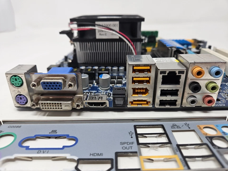 Gigabyte GA-MA78GM-US2H Motherboard w/ AMD Phenom 9500 @ 2.2GHz, 2GB Memory - Image 3 of 4