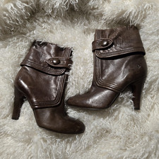 Frye Women s Brown Leather Ankle Bootie Round...