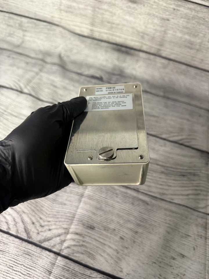 Vintage Ganz Model #PSM-02 Metal Body Color Portable Beige Service Monitor - Image 4 of 4