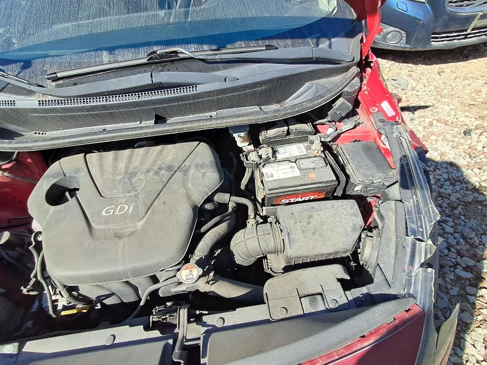 Used Fuel Tank fits: 2012 Kia Rio  Grade A Foto 4 de 4