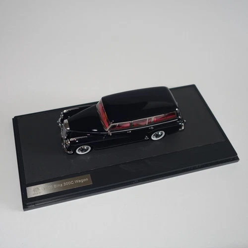 Matrix 51302-021 1956 Binz 300C Wagon Black - Picture 2 of 6