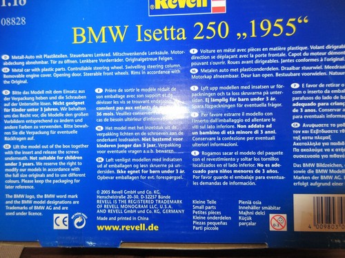 Revell BMW Isetta 250 ,,1955” Diecast Car in 1:18th Scale - Picture 5 of 8