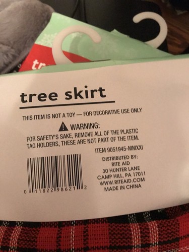 Christmas Tree Skirt 48" Round Plaid With Black Trim Soft Plush Rite Aid New - Picture 2 of 2
