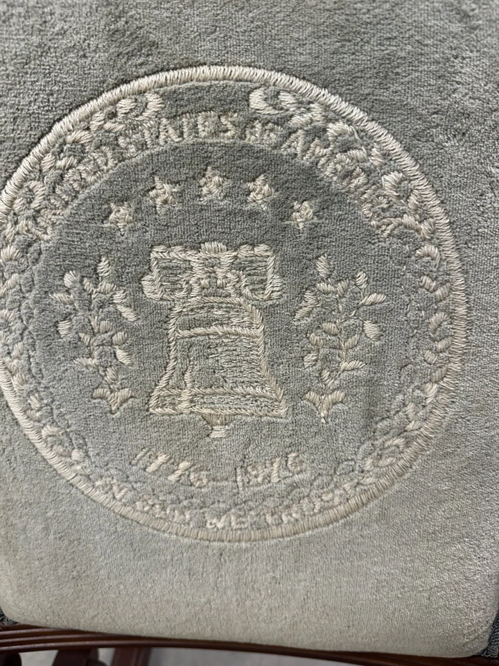 Victorian Style Turned Walnut Platform Rocking Chair Bicentennial America Rare - Image 3 of 4