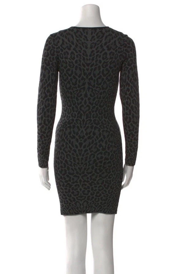 VESTIDO RVN MINI VESTIDO JACQUARD ESTAMPADO LEOPARDO GRÁFICO NEGRO/GRIS, TALLA MEDIANA. Foto 2 de 4