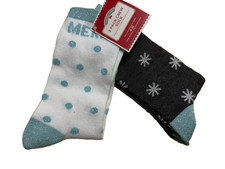 2pr Holiday Time Ladie's Crew Socks Merry Winter Blue Snowflake Gray size 9-11