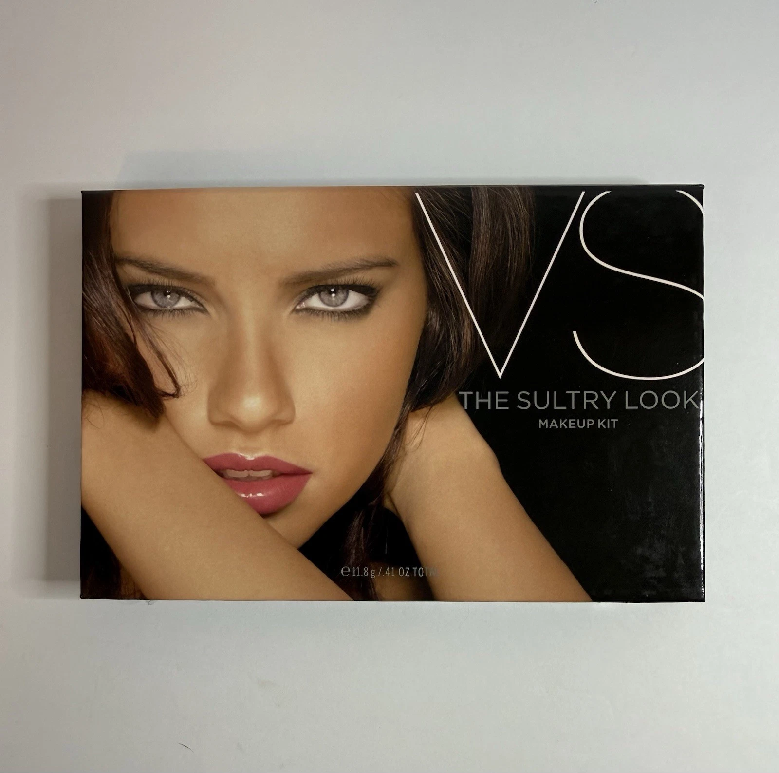 Discontinued Victoria's Secret The Sultry Look Makeup Palette Face Kit Lipstick
Opens in a new windo